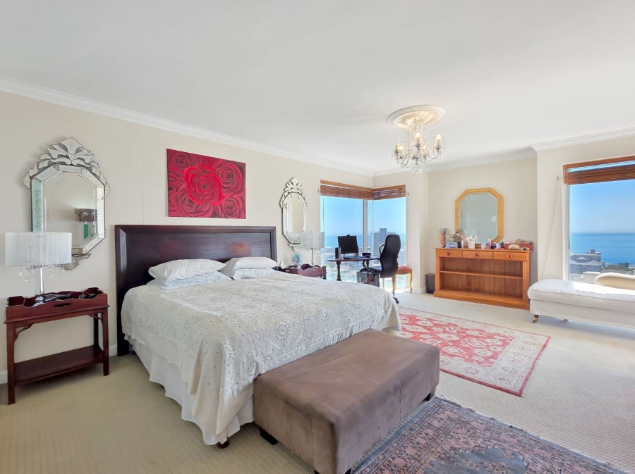 3 Bedroom Property for Sale in Sea Point Western Cape